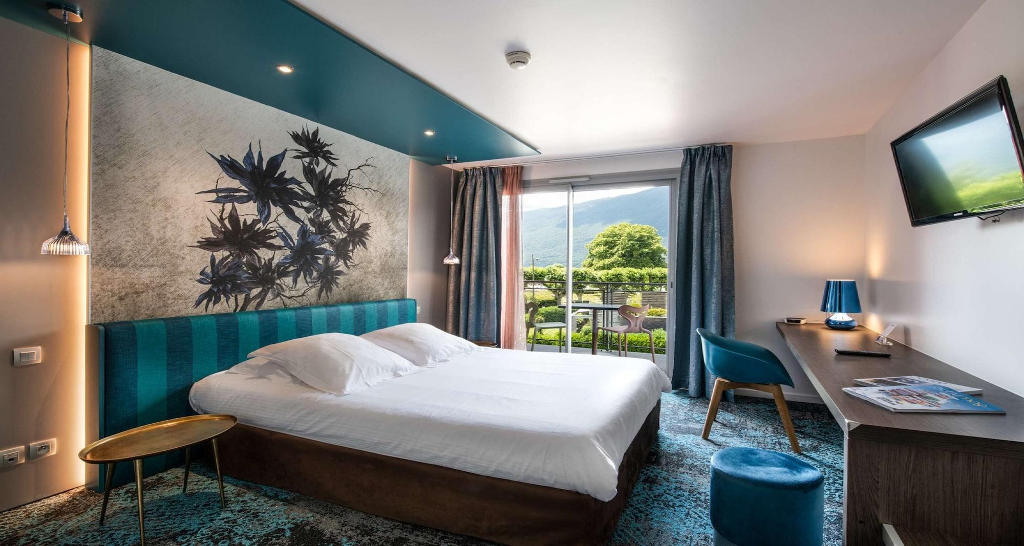 Western Aquakub Hotel 3*